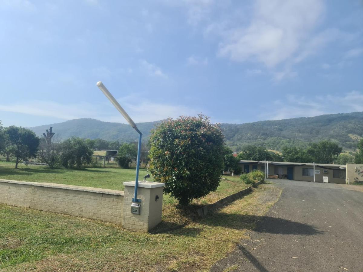 Valley View Motel Murrurundi Exteriör bild